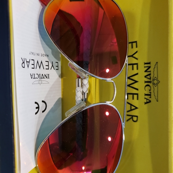 COPY - Invicta Red Mirrored Sunglasses - Picture 5 of 6